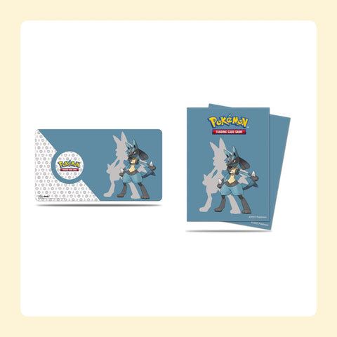 Contenu du lot : Tapis de jeu Pokémon Lucario, Sleeves Protèges Cartes Ultra Pro Lucario 65 Pièces